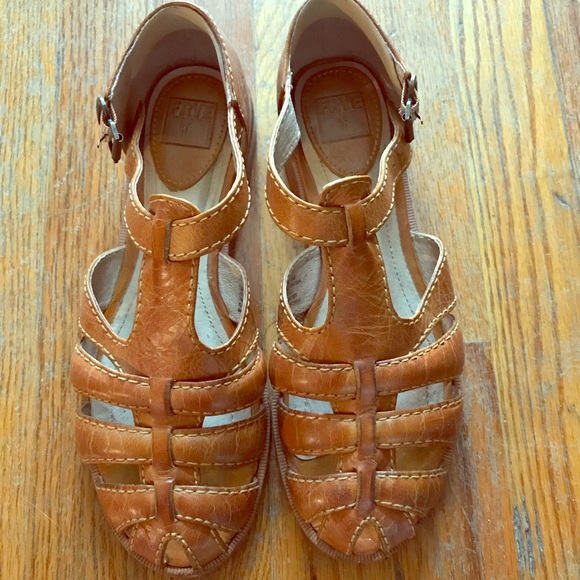 frye fisherman sandals